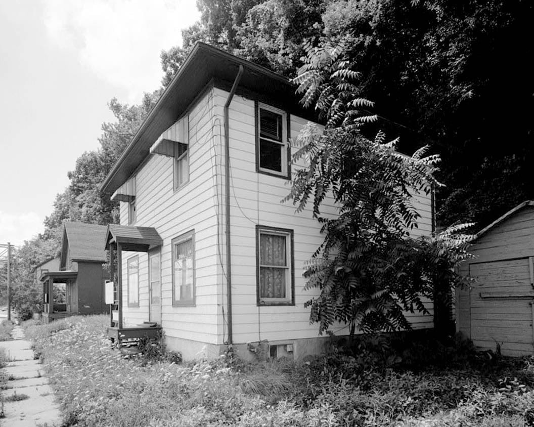 Historic Photo : Workingmen's Houses, 225 South Locust Street, Dubuque, Dubuque County, IA 1 Photograph