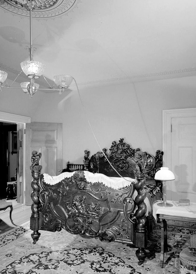 Historic Photo : Mark Twain House, 351 Farmington Avenue (corrected from original address of 531 Farmington Avenue), Hartford, Hartford County, CT 30 Photograph