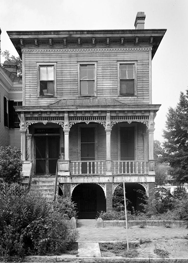 Historic Photo : Savannah Victorian Historic District, Bounded by Gwinnett, East Broad, West Broad Street & Anderson Lane, Savannah, Chatham County, GA 82 Photograph