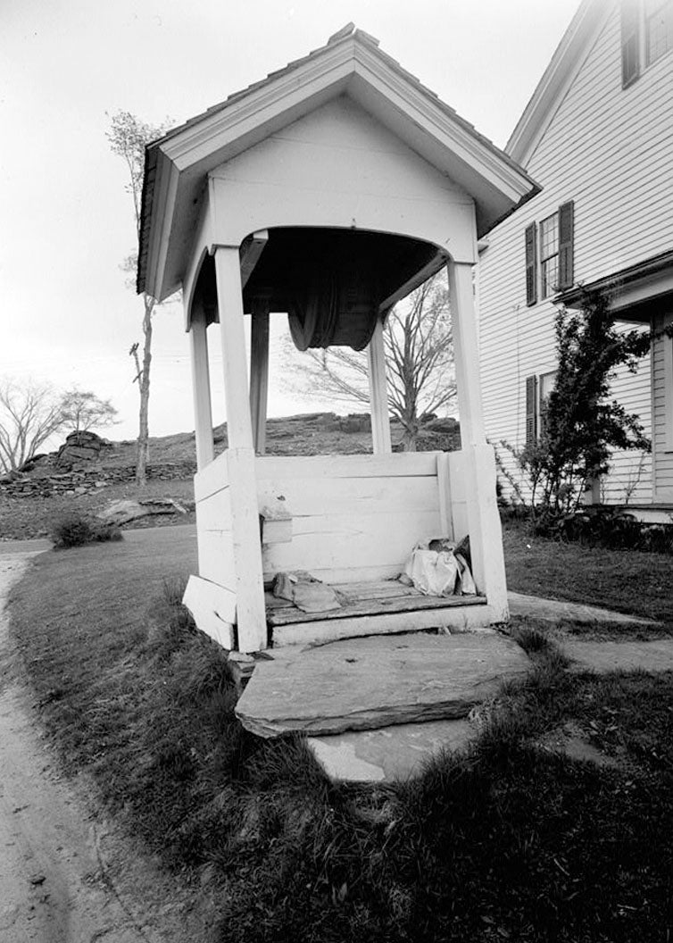 Historic Photo : Old Well House, Maplehurst Farm, Brooklyn, Windham County, CT 1 Photograph