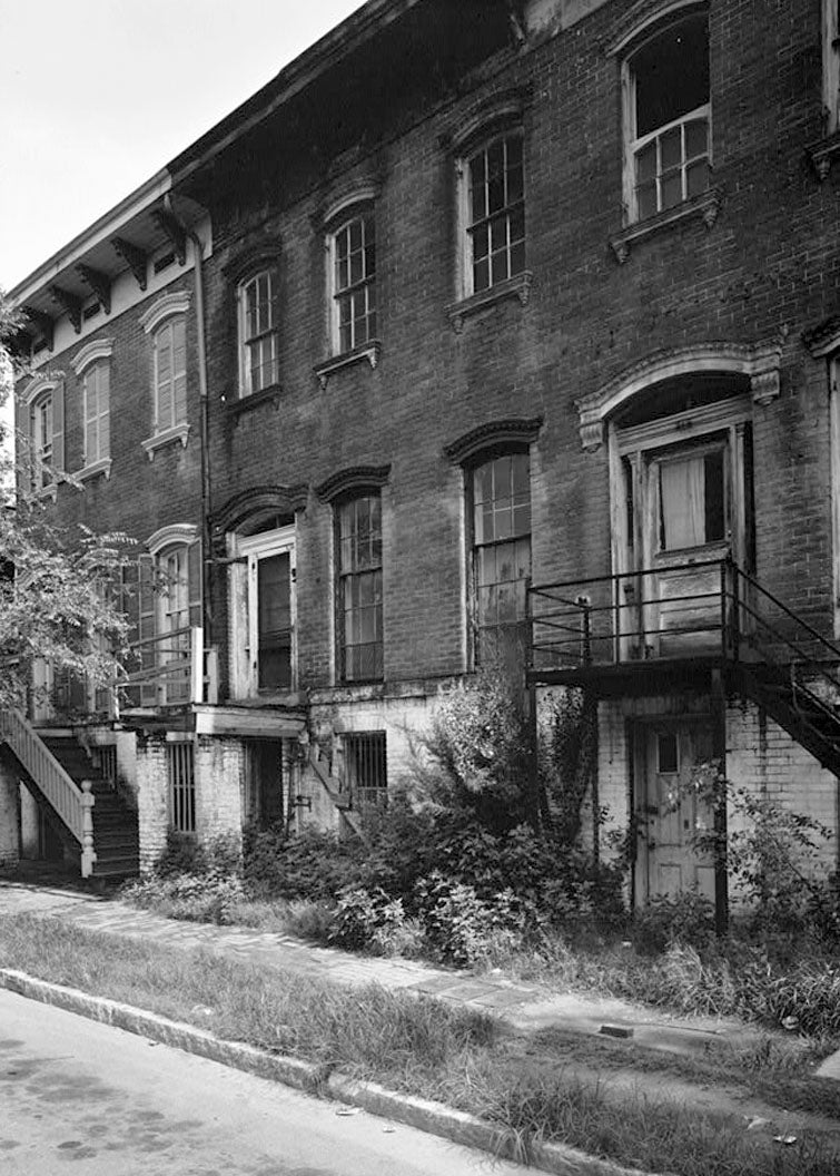 Historic Photo : Savannah Victorian Historic District, Bounded by Gwinnett, East Broad, West Broad Street & Anderson Lane, Savannah, Chatham County, GA 84 Photograph