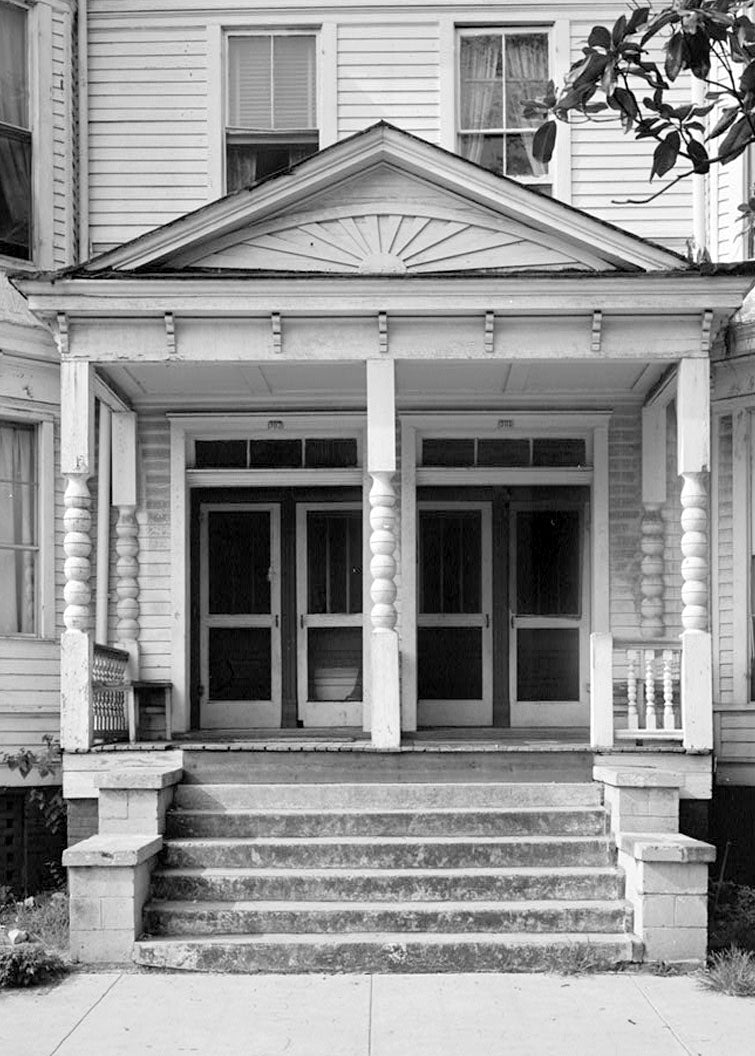 Historic Photo : Savannah Victorian Historic District, 301-303 East Henry Street (House), Savannah, Chatham County, GA 1 Photograph