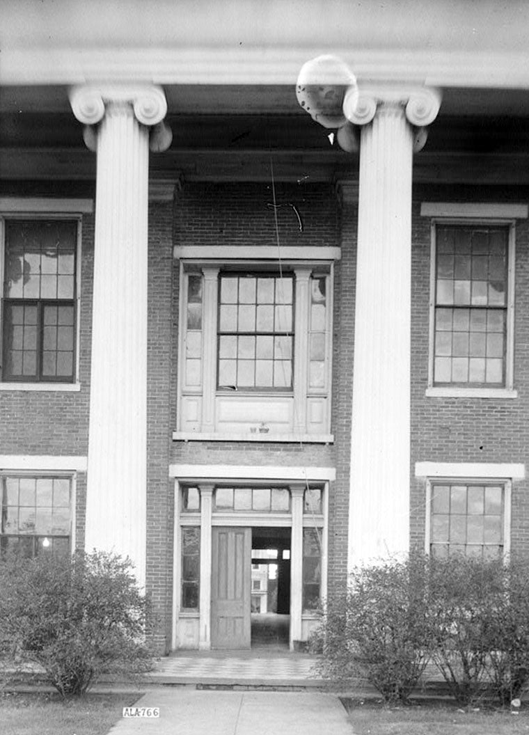 Historic Photo : Perry County Court House, Square bounded by State Highway 5, Main Street, Greensboro Avenue & East Street, Marion, Perry County, AL 8 Photograph