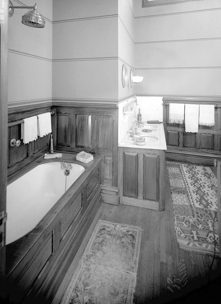 Historic Photo : Mark Twain House, 351 Farmington Avenue (corrected from original address of 531 Farmington Avenue), Hartford, Hartford County, CT 32 Photograph