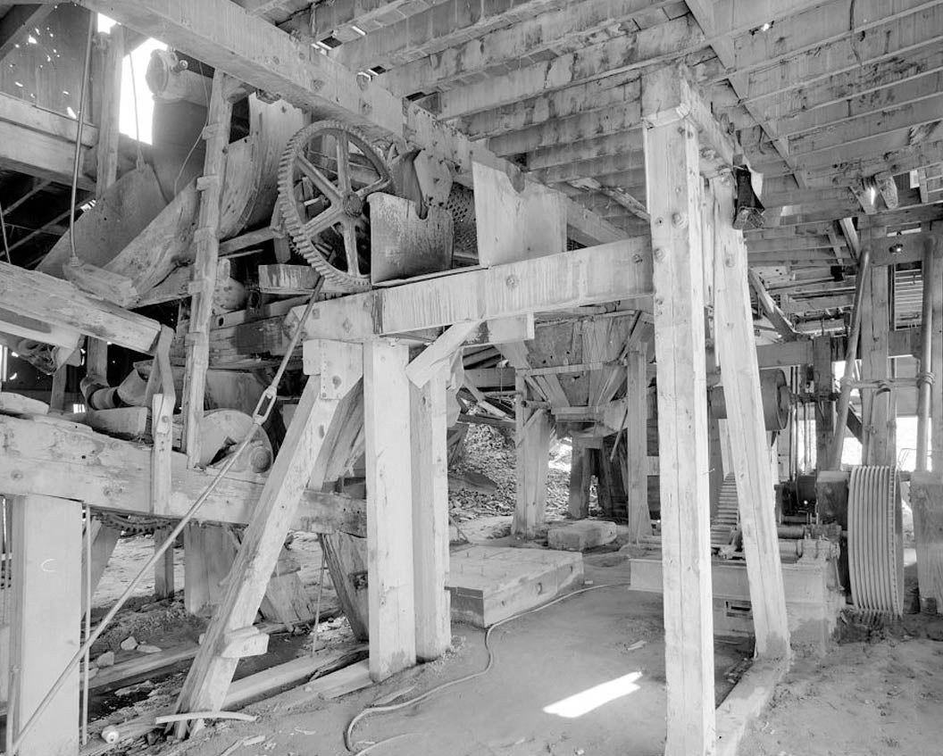 Historic Photo : Jack Wade Dredge, Milepost 86, Taylor Highway, Chicken, Southeast Fairbanks Census Area, AK 12 Photograph