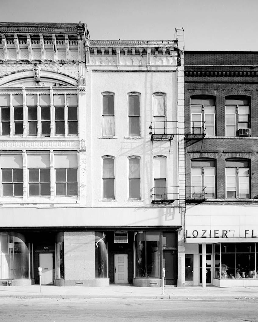 Historic Photo : East Locust Street Commercial District, C. F. Wheeler Grocery, 521 East Locust Street, Des Moines, Polk County, IA 1 Photograph