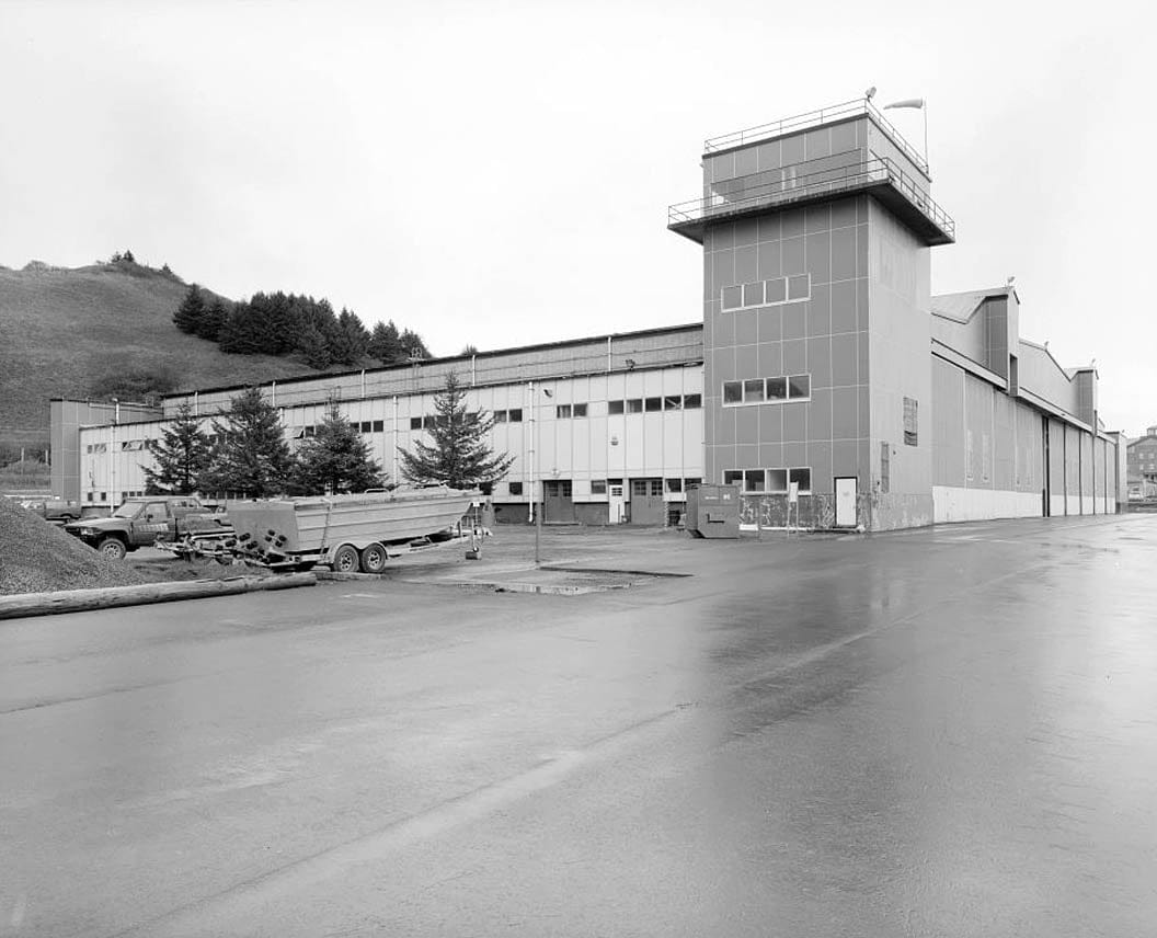 Historic Photo : Kodiak Naval Operating Base, Hangar, U.S. Coast Guard Station, Kodiak, Kodiak Island Borough, AK 31 Photograph