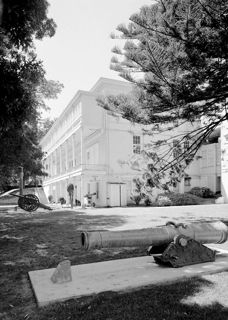 Historic Photo : Presidio of San Francisco, Old Station Hospital, Funston Avenue & Lincoln Boulevard, San Francisco, San Francisco County, CA 1 Photograph
