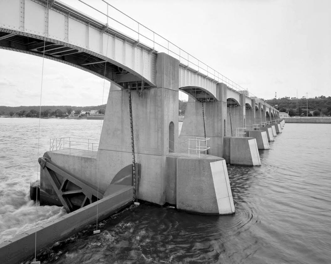 Historic Photo : Upper Mississippi River 9-Foot Channel, Lock & Dam No. 10, Guttenberg, Clayton County, IA 59 Photograph