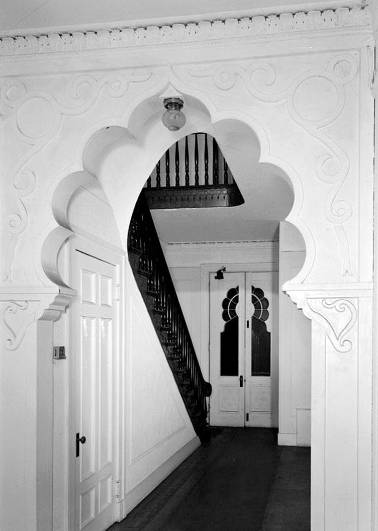 Historic Photo : Willis Bristol House, 584 Chapel Street, New Haven, New Haven County, CT 6 Photograph