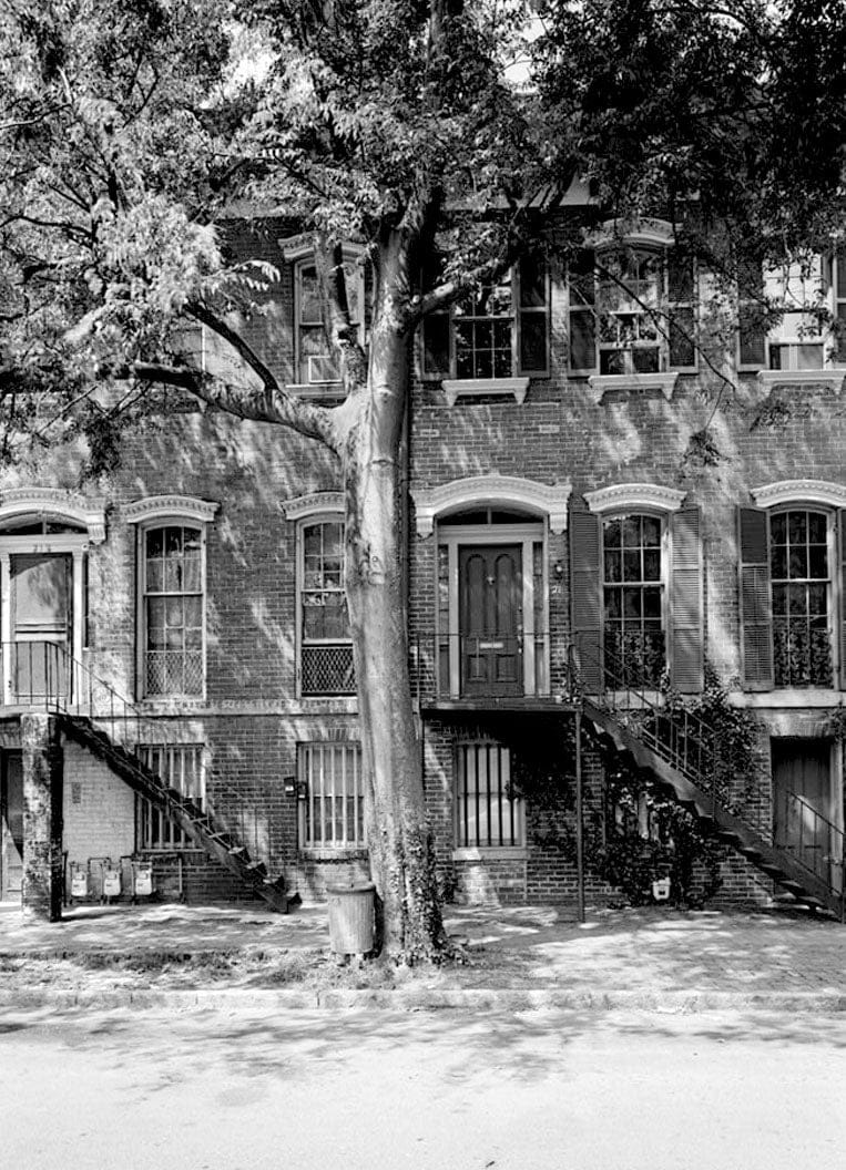 Historic Photo : Savannah Victorian Historic District, Bounded by Gwinnett, East Broad, West Broad Street & Anderson Lane, Savannah, Chatham County, GA 103 Photograph