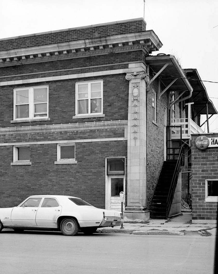 Historic Photo : W. T. McFarlane Building, 123 South Federal Avenue, Mason City, Cerro Gordo County, IA 6 Photograph