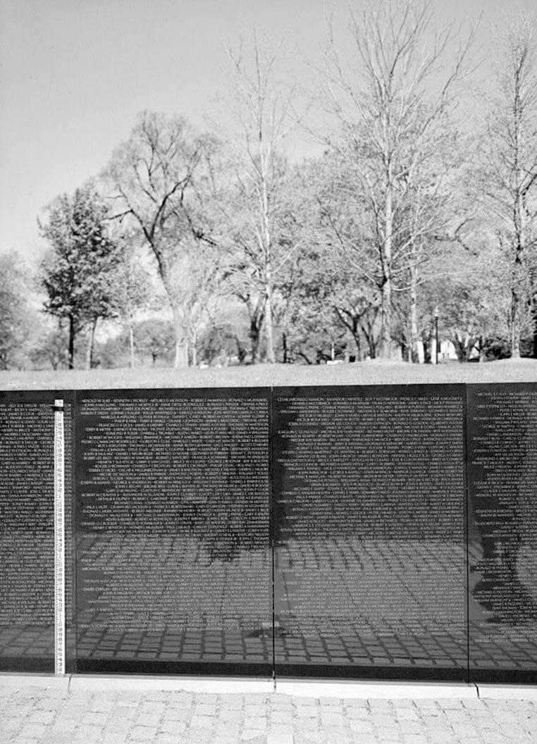Historic Photo : Vietnam Veterans Memorial, West Potomac Park, Washington, District of Columbia, DC 39 Photograph