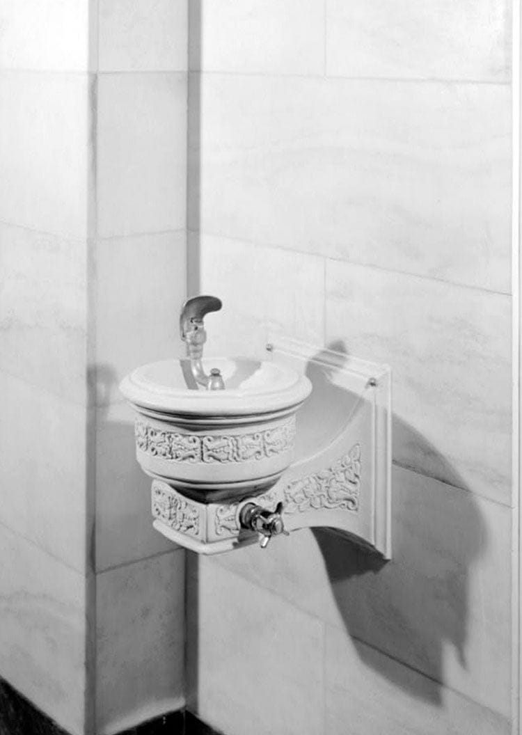 Historic Photo : White House, 1600 Pennsylvania Avenue, Northwest, Washington, District of Columbia, DC 235 Photograph