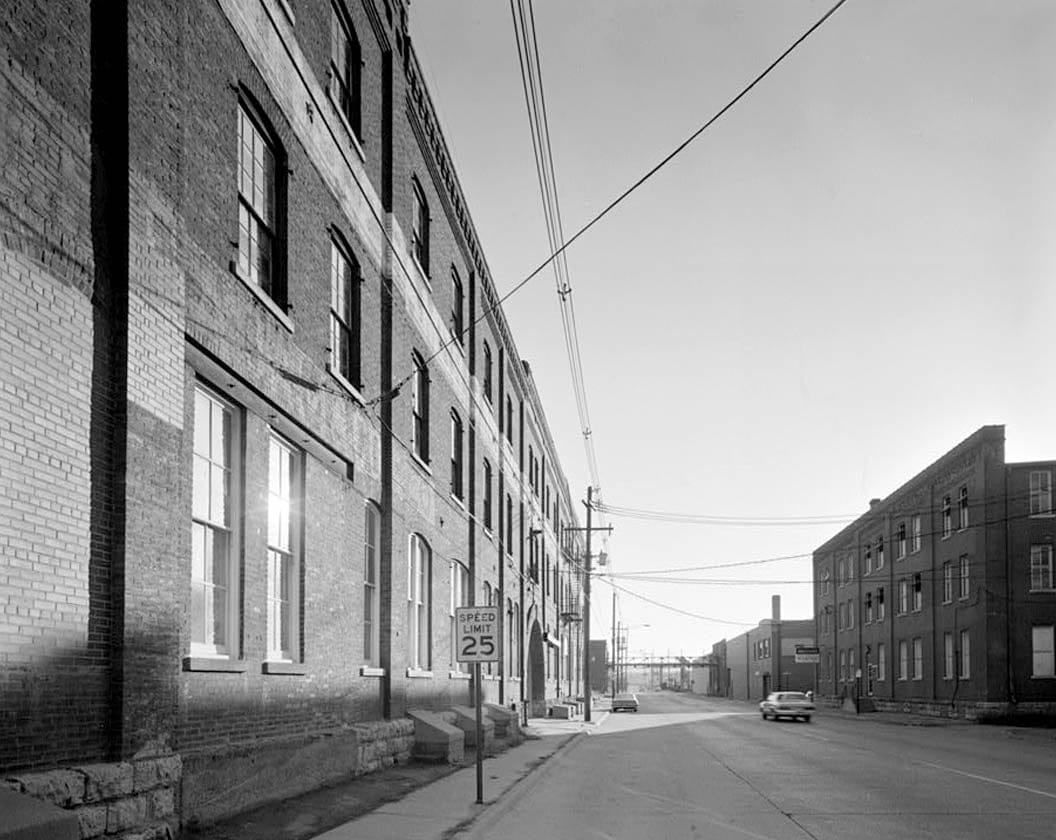 Historic Photo : Dubuque Commercial & Industrial Buildings, Dubuque, Dubuque County, IA 24 Photograph
