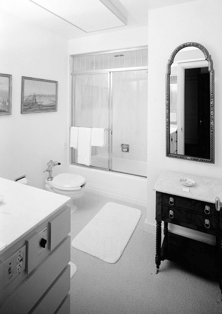 Historic Photo : White House, 1600 Pennsylvania Avenue, Northwest, Washington, District of Columbia, DC 237 Photograph