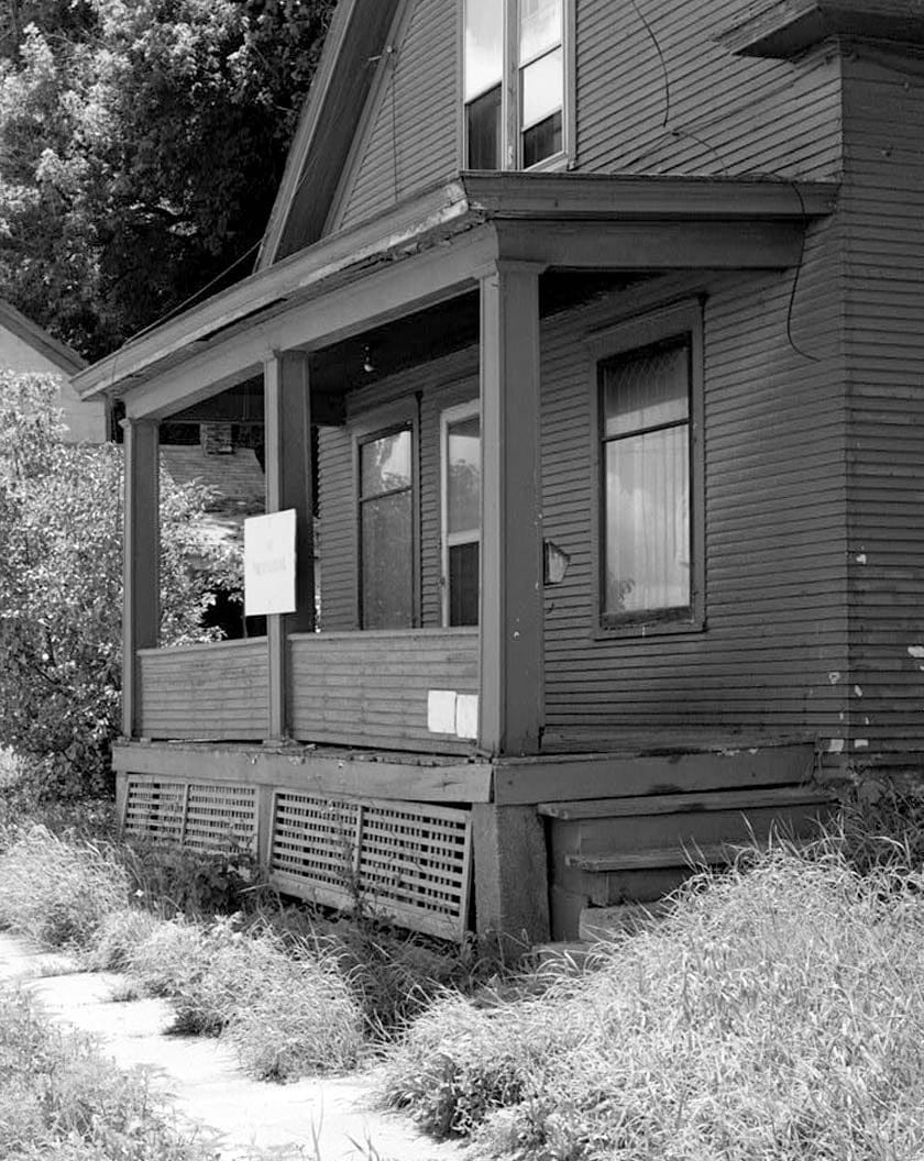 Historic Photo : Workingmen's Houses, John Lahr House, 229 South Locust Street, Dubuque, Dubuque County, IA 3 Photograph