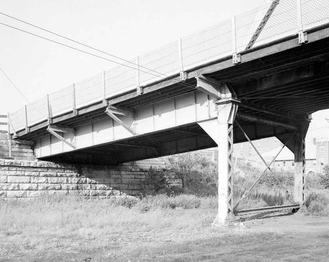 Historic Photo : Sixth Street Viaduct, Spanning Burlington Northern Railroad & Valley Street, Burlington, Des Moines County, IA 4 Photograph