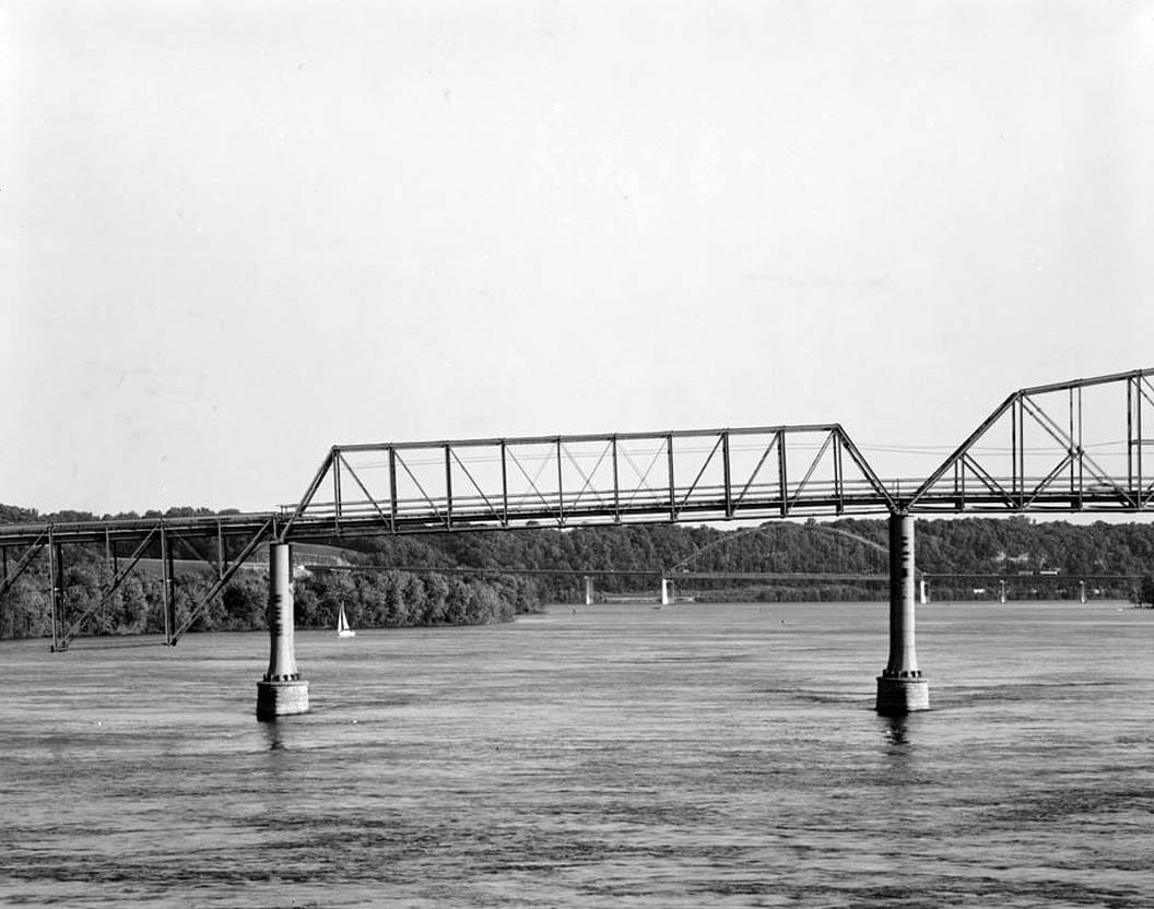 Historic Photo : Eagle Point Bridge, Dubuque, Dubuque County, IA 1 Photograph