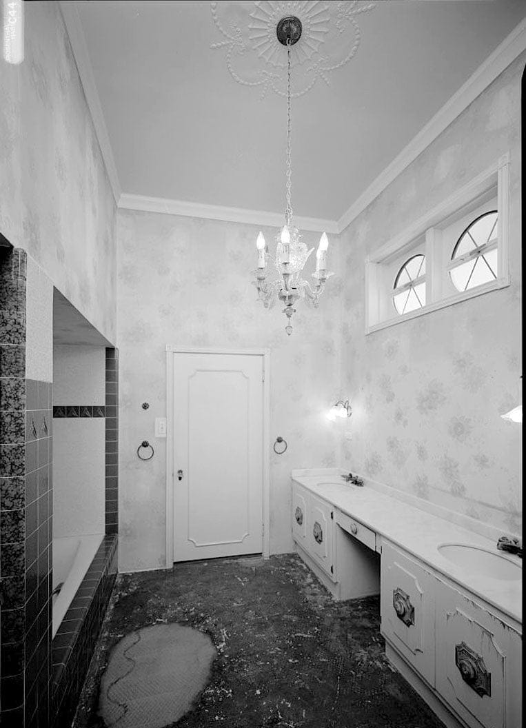 Historic Photo : Washington Place, 320 South Beretania Street, Honolulu, Honolulu County, HI 39 Photograph