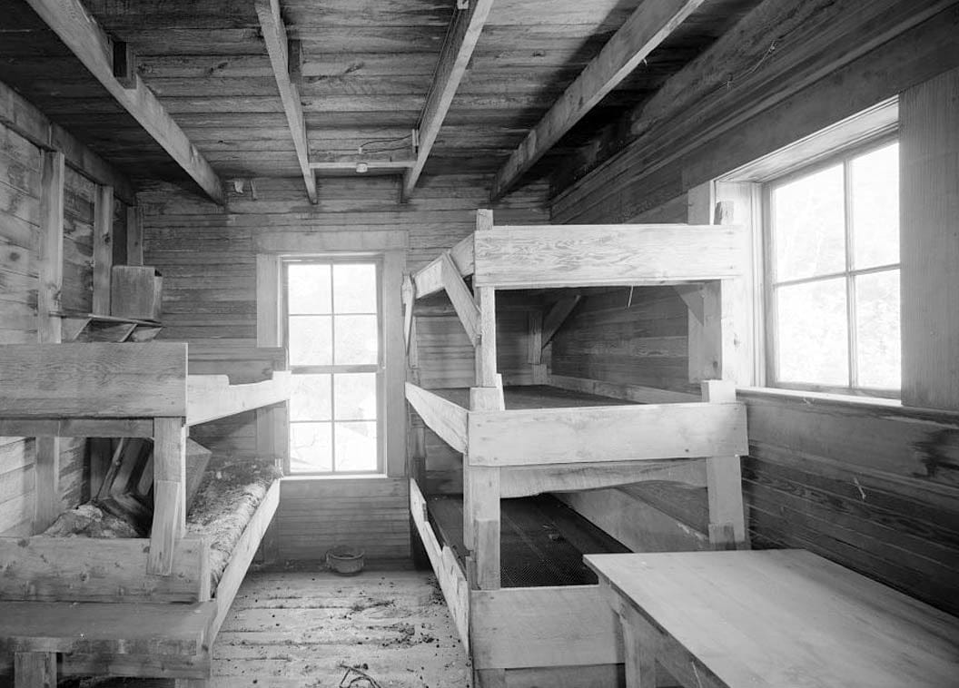 Historic Photo : Green Butte Copper Company, Bunkhouse (Upper camp), McCarthy Creek 12 miles Northeast of McCarthy, McCarthy, Valdez-Cordova Census Area, AK 5 Photograph