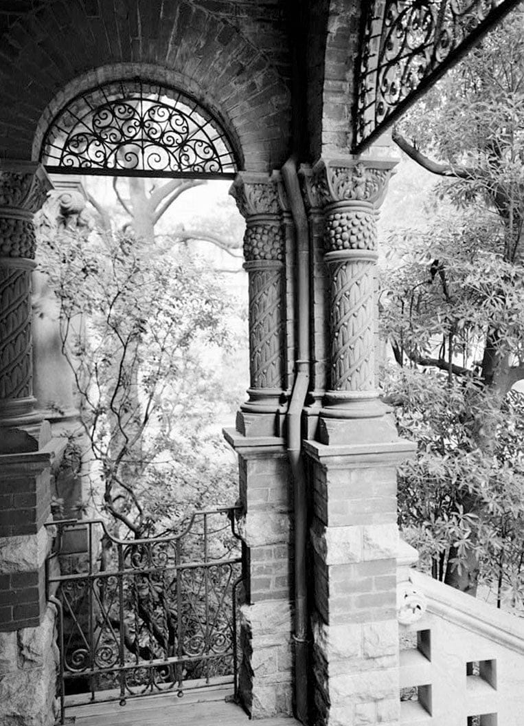Historic Photo : Savannah Victorian Historic District, Bounded by Gwinnett, East Broad, West Broad Street & Anderson Lane, Savannah, Chatham County, GA 111 Photograph