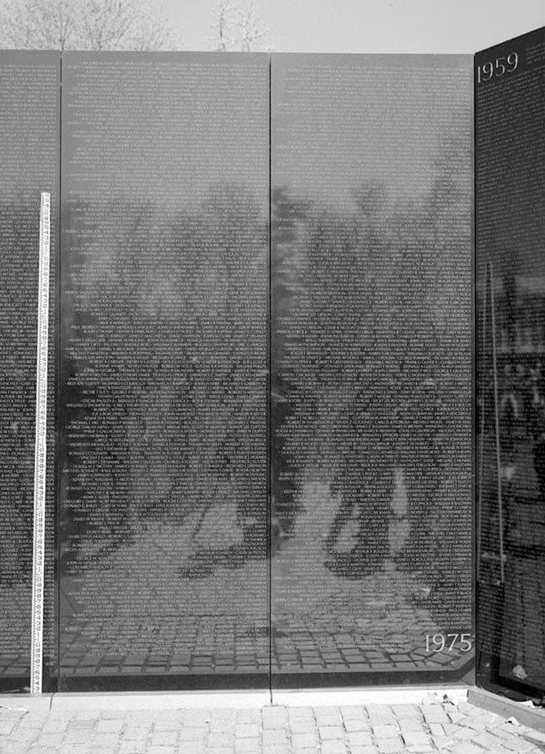 Historic Photo : Vietnam Veterans Memorial, West Potomac Park, Washington, District of Columbia, DC 54 Photograph