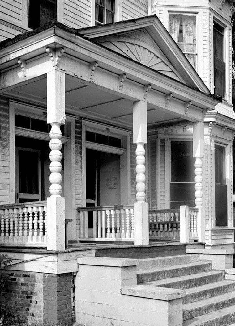 Historic Photo : Savannah Victorian Historic District, 301-303 East Henry Street (House), Savannah, Chatham County, GA 2 Photograph