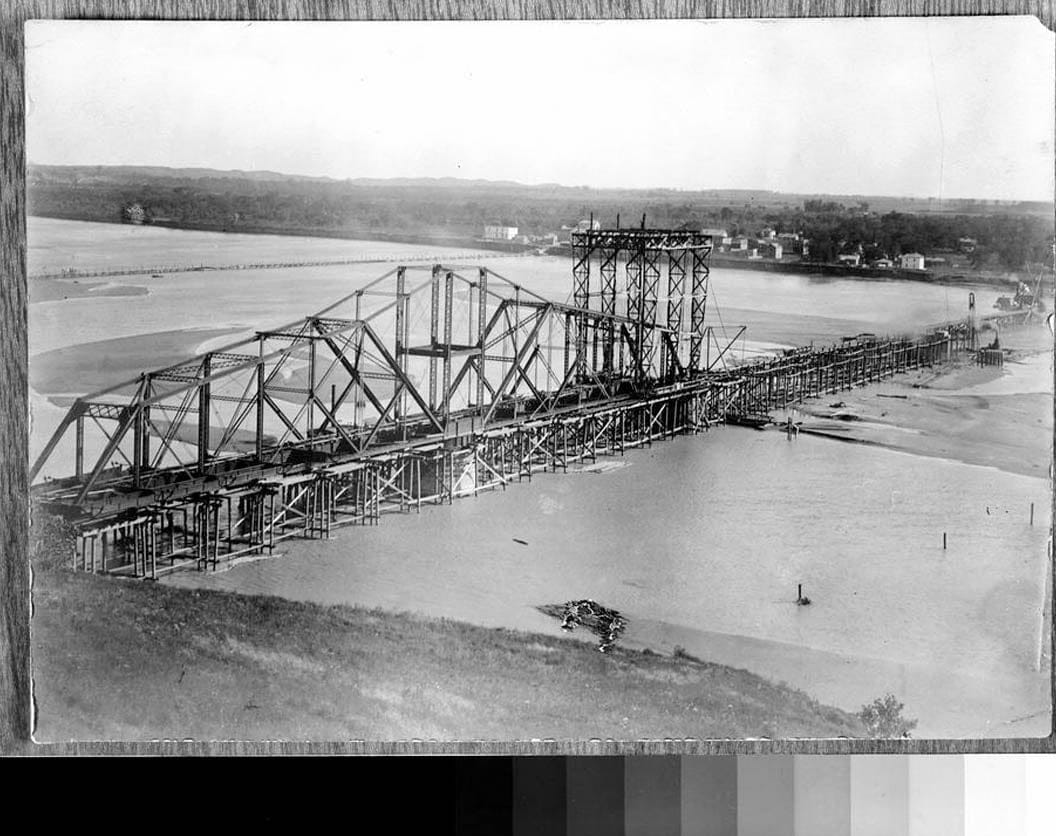 Historic Photo : Pacific Shortline Bridge, U.S. Route 20,spanning Missouri River, Sioux City, Woodbury County, IA 21 Photograph