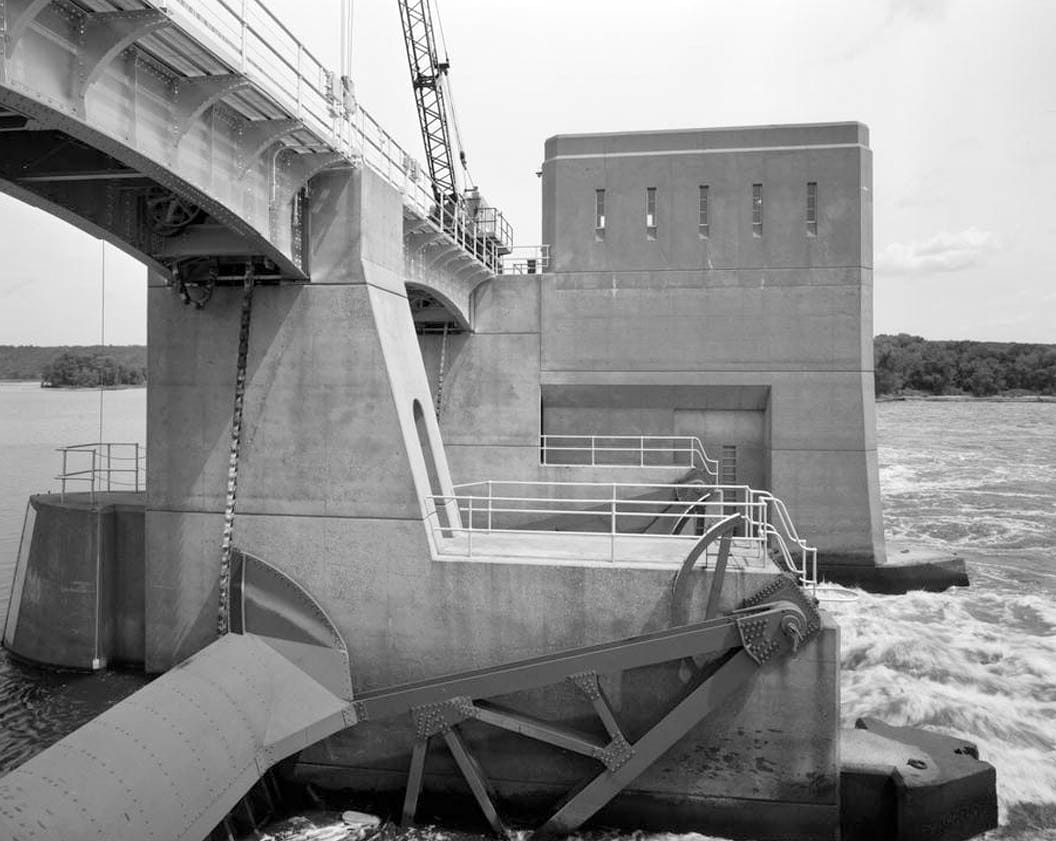 Historic Photo : Upper Mississippi River 9-Foot Channel, Lock & Dam No. 10, Guttenberg, Clayton County, IA 54 Photograph