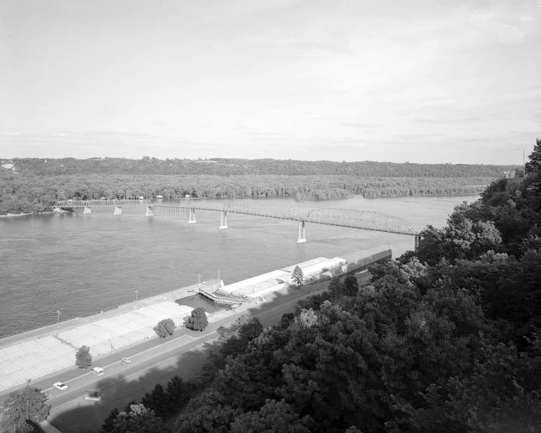 Historic Photo : Eagle Point Bridge, Dubuque, Dubuque County, IA 39 Photograph