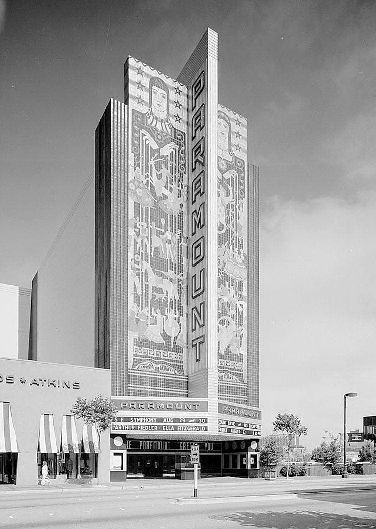 Historic Photo : Paramount Theatre, 2025 Broadway, Oakland, Alameda County, CA 9 Photograph