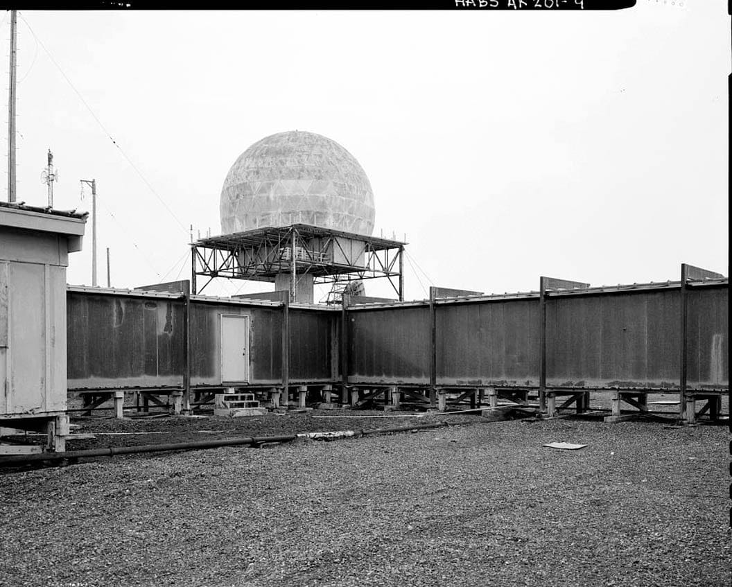 Historic Photo : POW-3 Distant Early Warning Line Station, Bullen Point, Prudhoe Bay, North Slope Borough, AK 33 Photograph