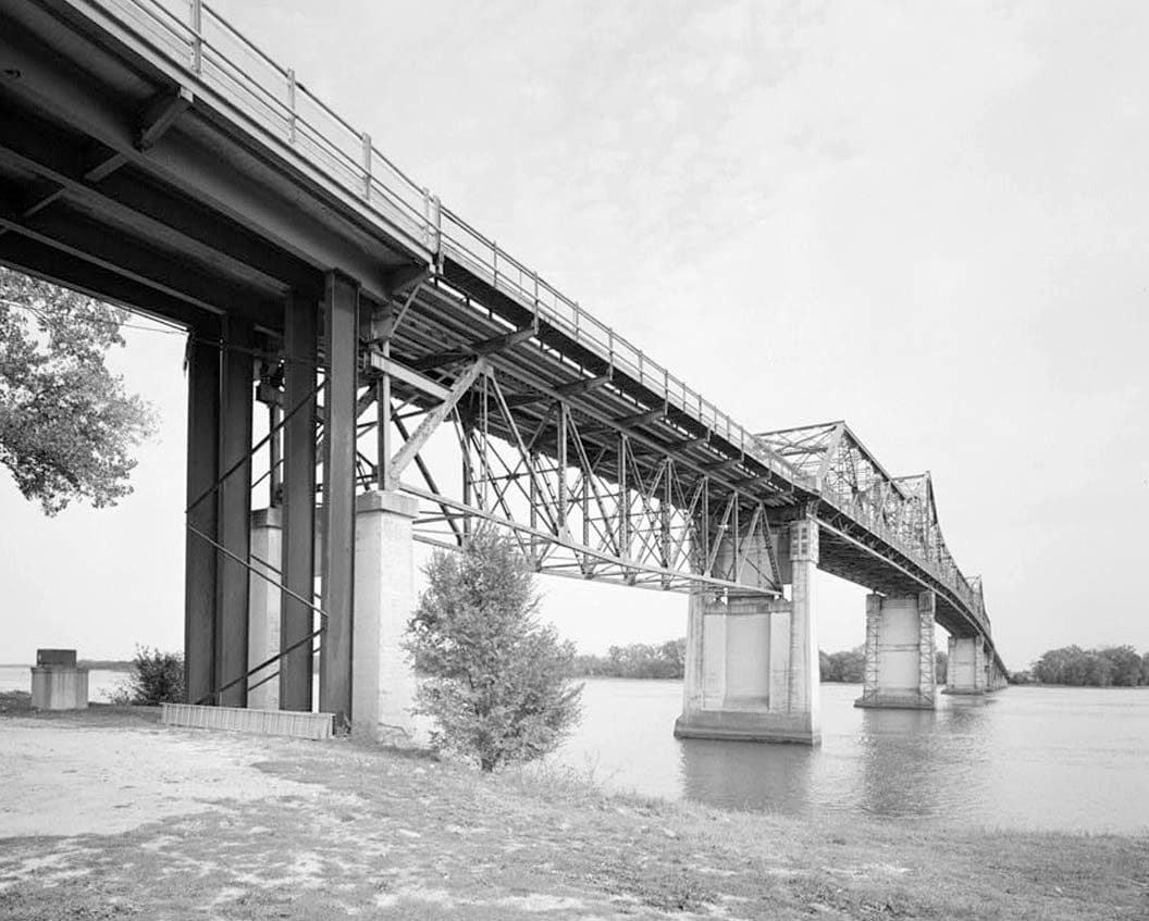 Historic Photo : MacArthur Bridge, Spanning Mississippi River on Highway 34 between IA & IL, Burlington, Des Moines County, IA 5 Photograph