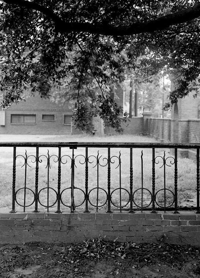 Historic Photo : Savannah Victorian Historic District, Bounded by Gwinnett, East Broad, West Broad Street & Anderson Lane, Savannah, Chatham County, GA 125 Photograph