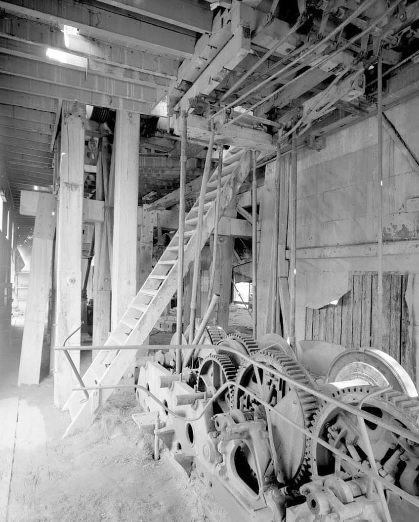 Historic Photo : Jack Wade Dredge, Milepost 86, Taylor Highway, Chicken, Southeast Fairbanks Census Area, AK 22 Photograph