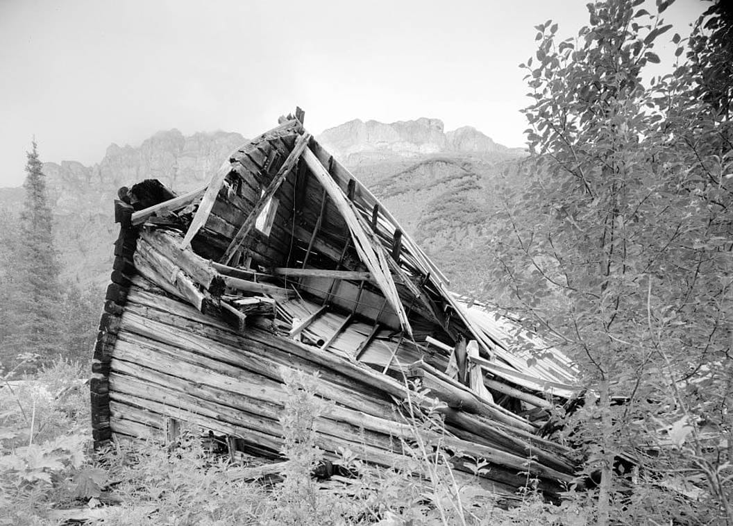Historic Photo : Green Butte Copper Company, Bunkhouse, McCarthy Creek 12 miles Northeast of McCarthy, McCarthy, Valdez-Cordova Census Area, AK 3 Photograph