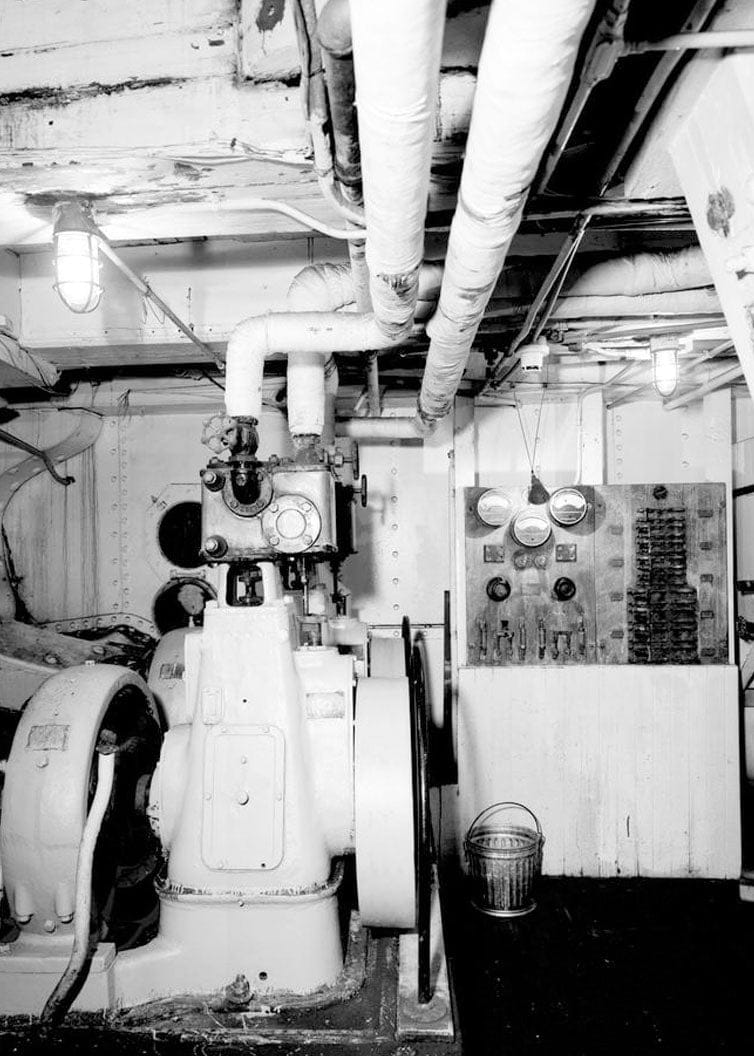 Historic Photo : Steam Schooner WAPAMA, Kaiser Shipyard No. 3 (Shoal Point), Richmond, Contra Costa County, CA 20 Photograph