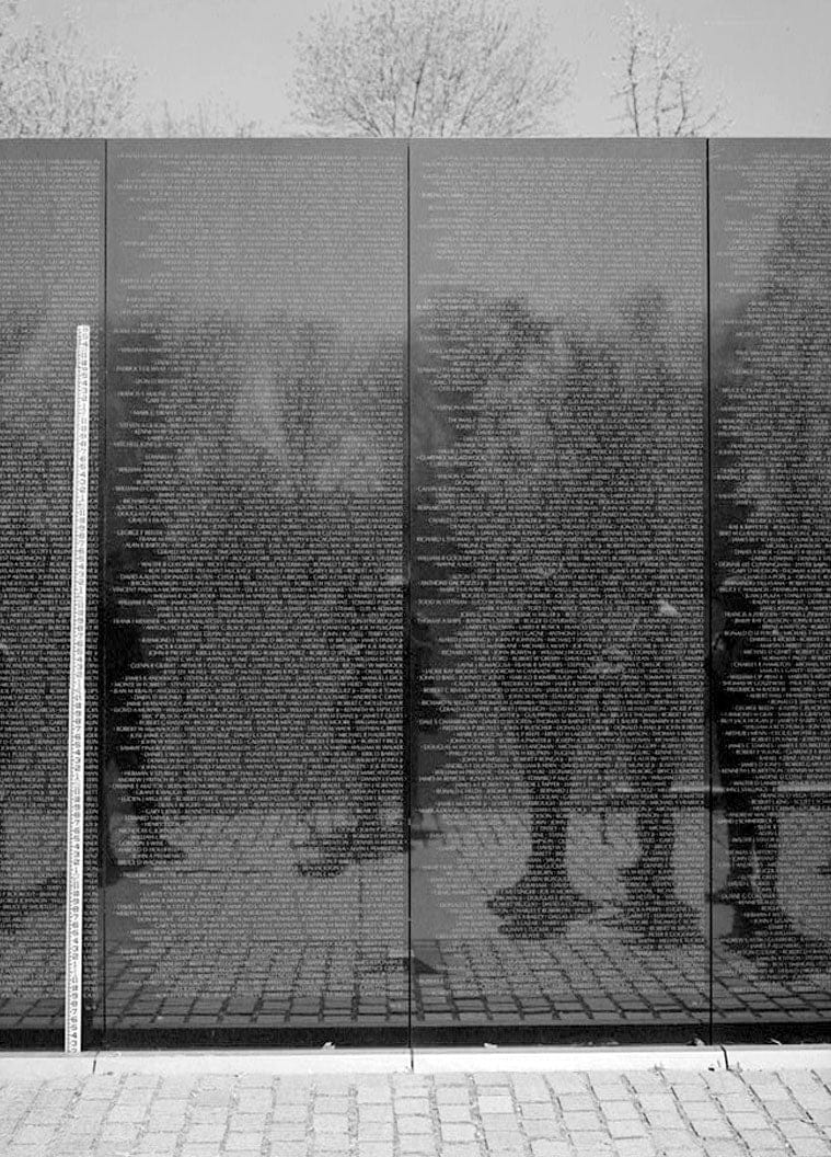 Historic Photo : Vietnam Veterans Memorial, West Potomac Park, Washington, District of Columbia, DC 70 Photograph