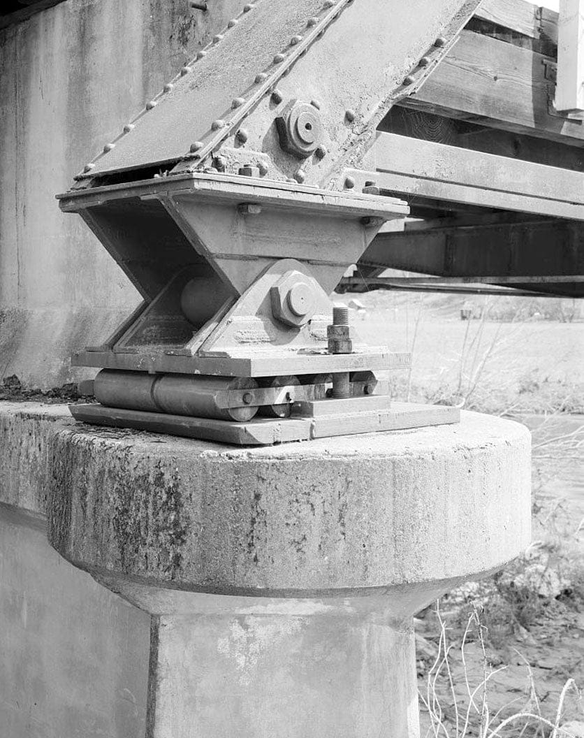 Historic Photo : Walker Bridge, Spanning Klamath River and connecting Highway 96 and Walker Road, Klamath River, Siskiyou County, CA 3 Photograph