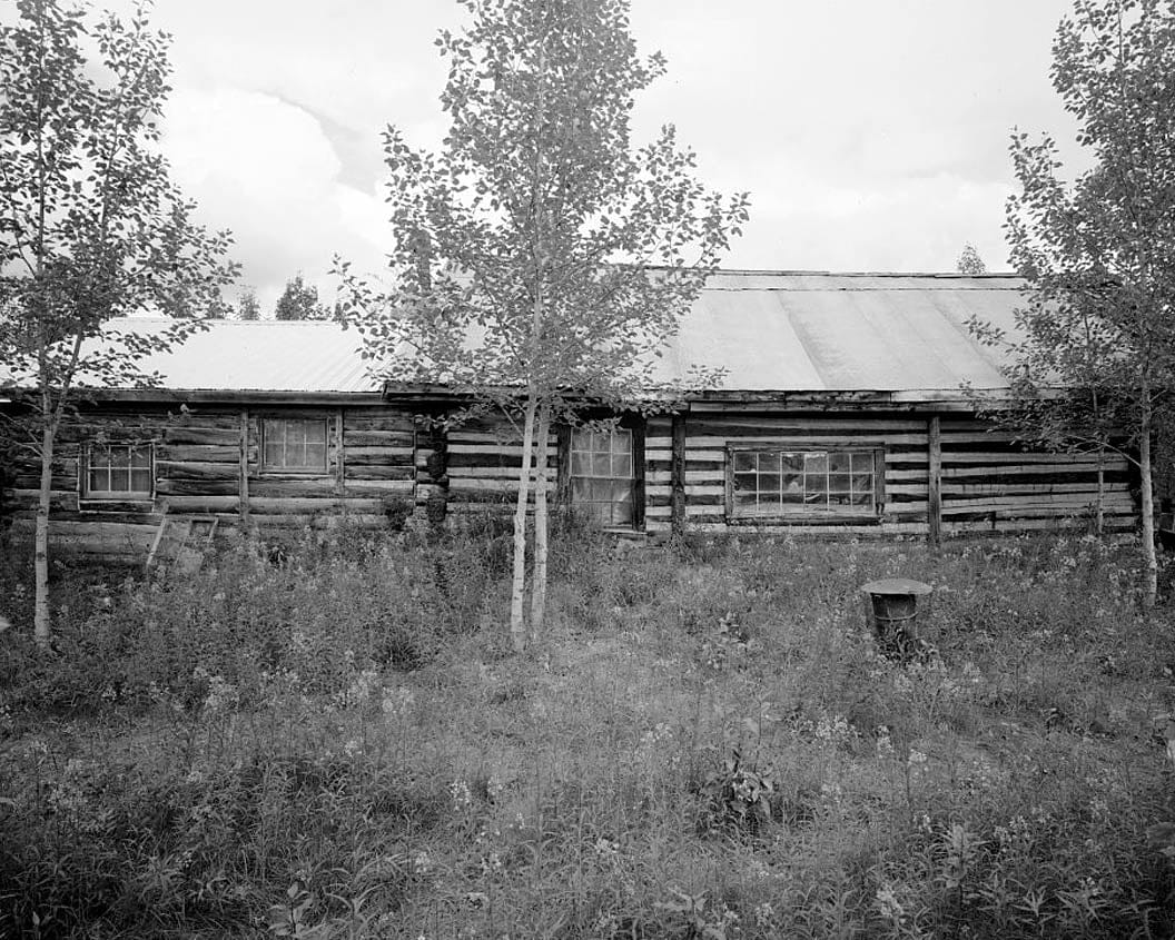 Historic Photo : Pioneers of Alaska Igloo No. 8, Koyukuk River at Wiseman Creek, Bettles Vicinity, Wiseman, Yukon-Koyukuk Census Area, AK 4 Photograph