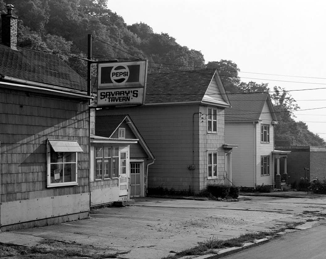 Historic Photo : Workingmen's Houses, Locust, South Locust & Dodge Streets & Southern Avenue, Dubuque, Dubuque County, IA 19 Photograph
