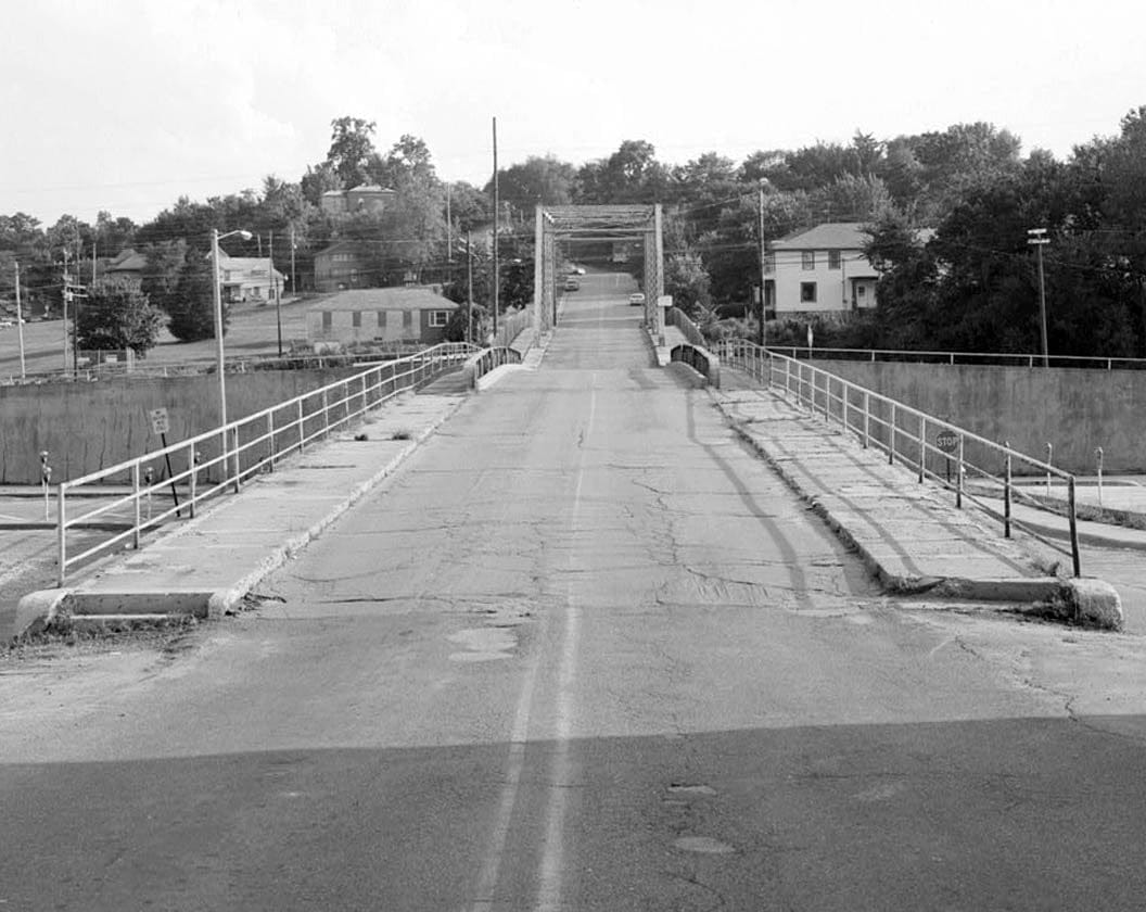 Historic Photo : Sixth Street Viaduct, Spanning Burlington Northern Railroad & Valley Street, Burlington, Des Moines County, IA 2 Photograph