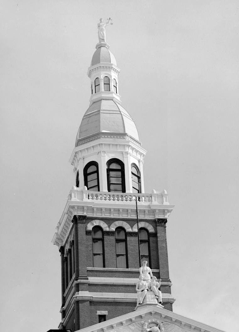 Historic Photo : Dubuque County Courthouse, 720 Central Avenue, Dubuque, Dubuque County, IA 9 Photograph