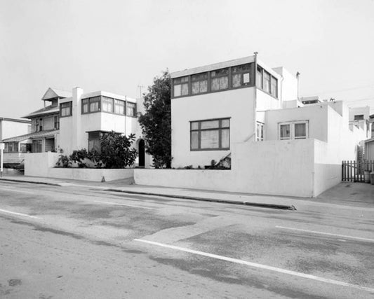 Historic Photo : Horatio West Court Apartments, 140 Hollister Street, Santa Monica, Los Angeles County, CA 1 Photograph