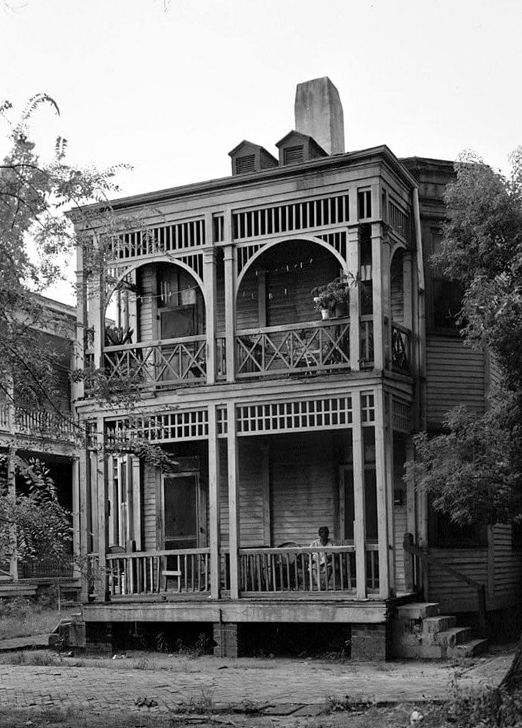 Historic Photo : Savannah Victorian Historic District, Bounded by Gwinnett, East Broad, West Broad Street & Anderson Lane, Savannah, Chatham County, GA 148 Photograph
