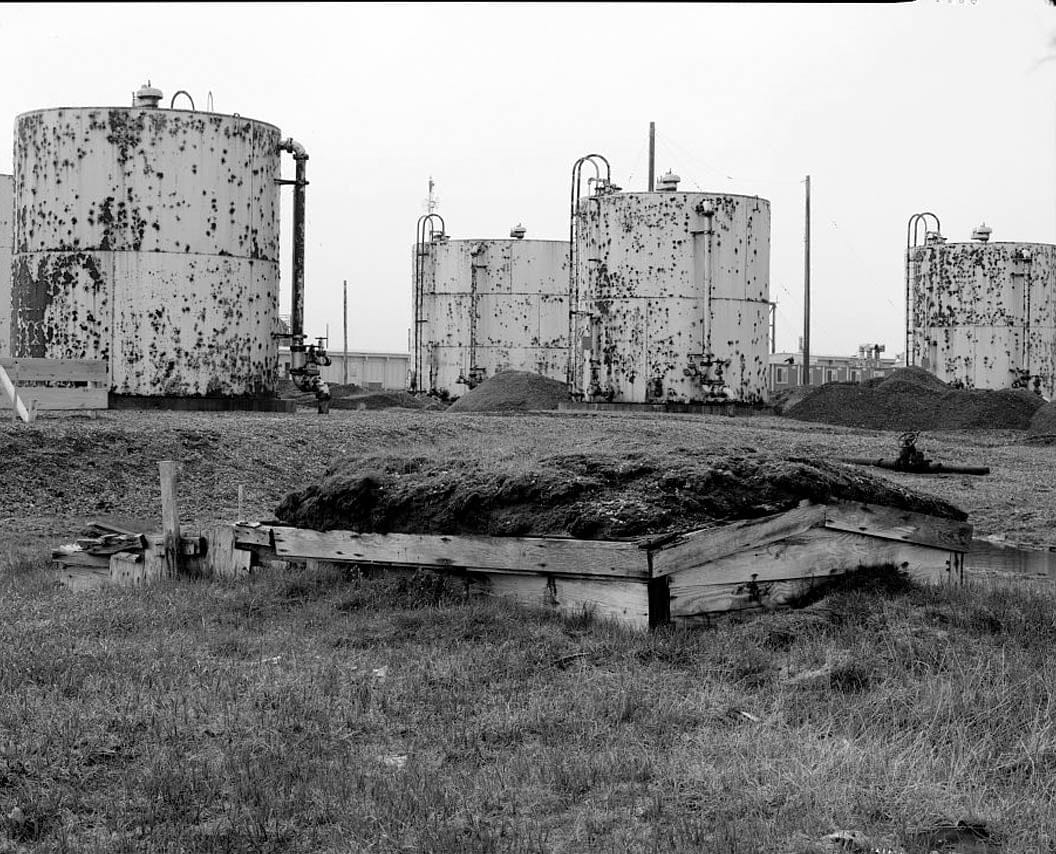 Historic Photo : POW-3 Distant Early Warning Line Station, Bullen Point, Prudhoe Bay, North Slope Borough, AK 52 Photograph