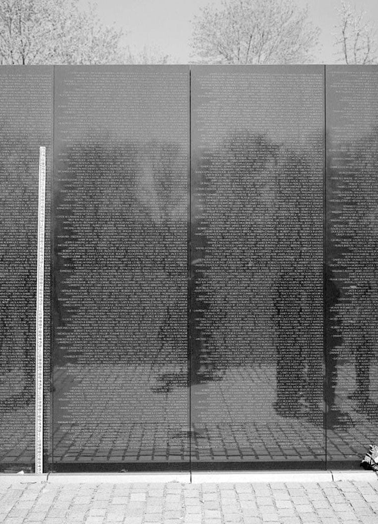 Historic Photo : Vietnam Veterans Memorial, West Potomac Park, Washington, District of Columbia, DC 76 Photograph