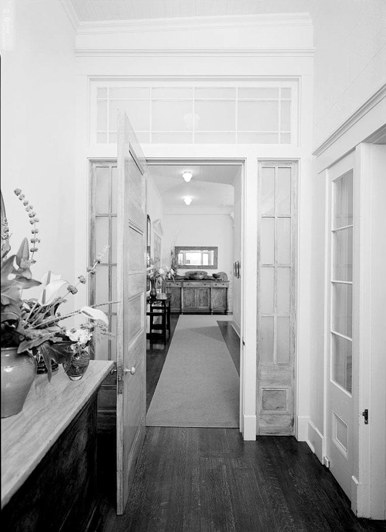 Historic Photo : Washington Place, 320 South Beretania Street, Honolulu, Honolulu County, HI 49 Photograph
