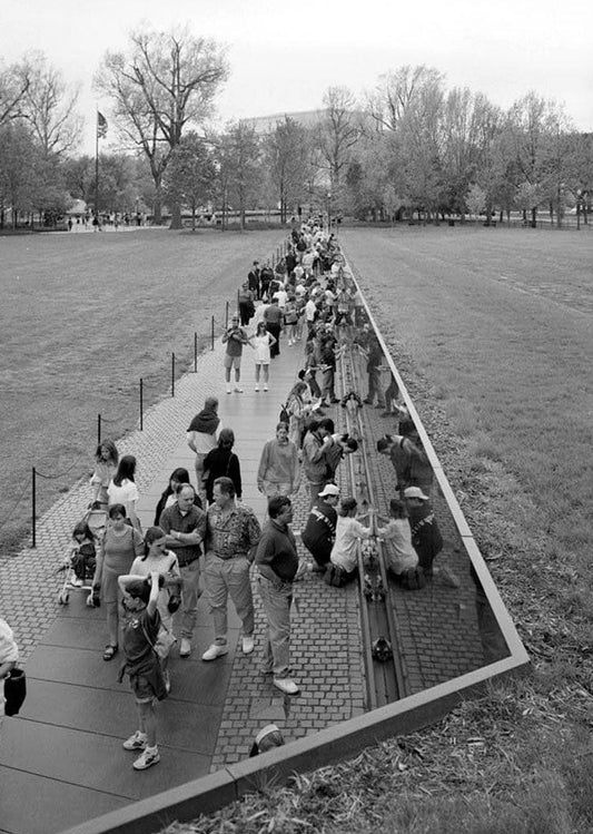 Historic Photo : Vietnam Veterans Memorial, West Potomac Park, Washington, District of Columbia, DC 77 Photograph